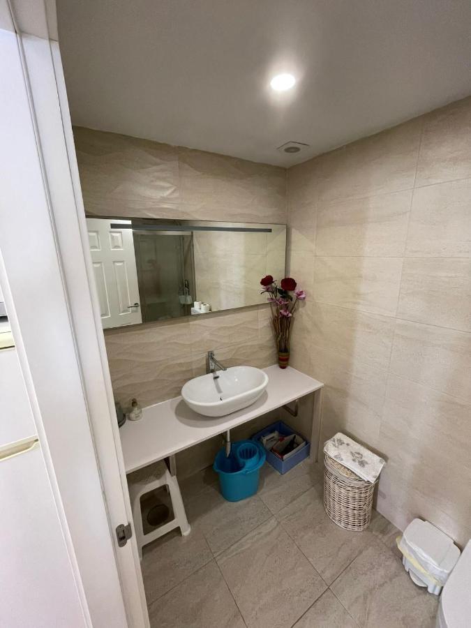 Apartamento Vacacional Manoli طريفة المظهر الخارجي الصورة